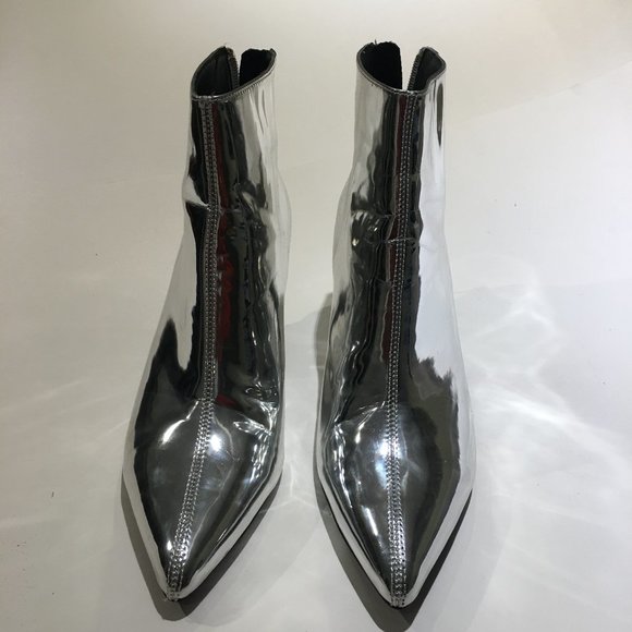 Urban Outfitter Mirror Finish Heels - Picture 2 of 9